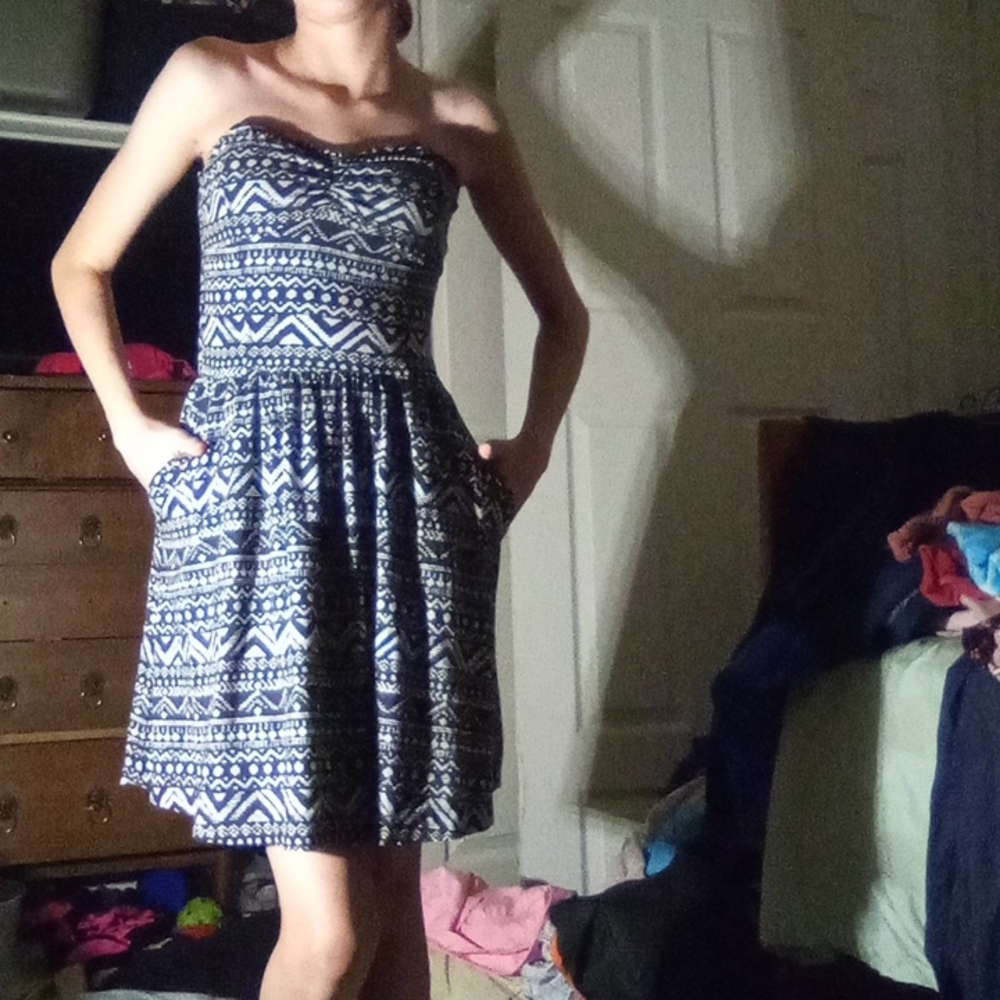 Aeropostale Strapless Dress With pockets